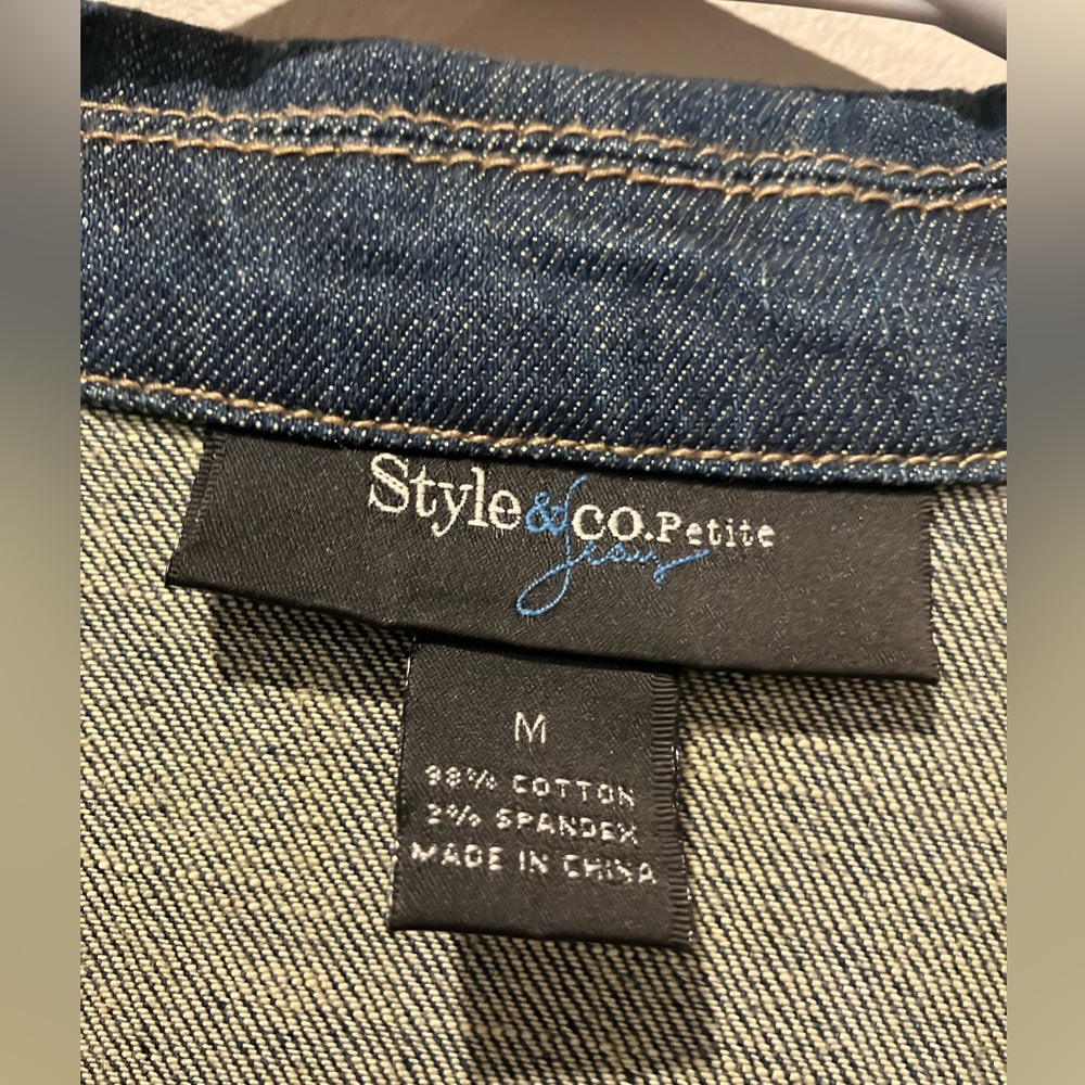 Denim jacket - Picture 2 of 3